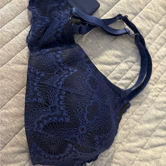 Blue lace 34DD - Picture 2 of 3
